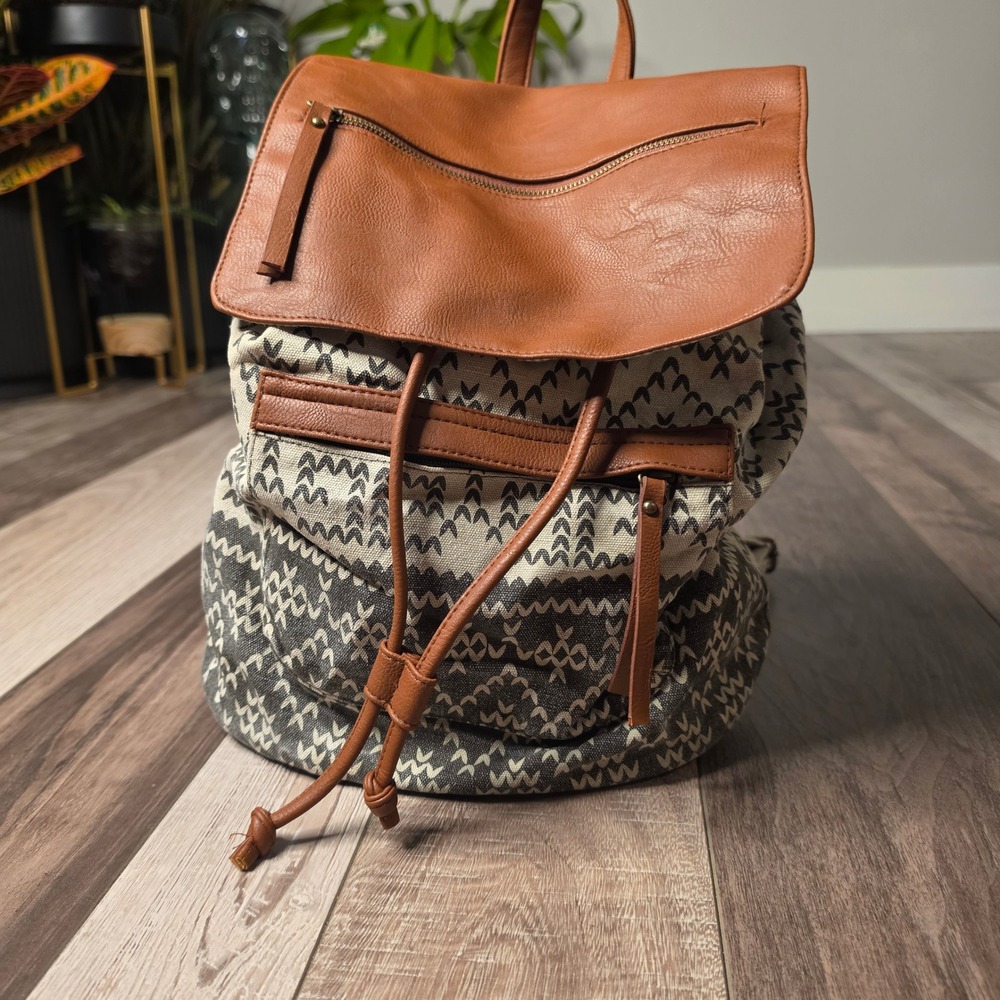 Steve Madden Backpack Womens Medium Brown Gray Canvas Boho Tribal Excellent